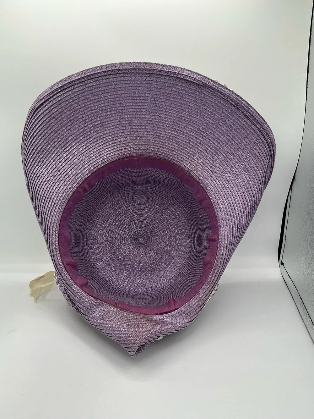 Lavender Decorative Women's Straw Hat with Feather Trim